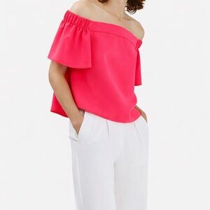 Topshop Off-Shoulder Flutter Sleeve Blouse in Hot Pink - Size 4